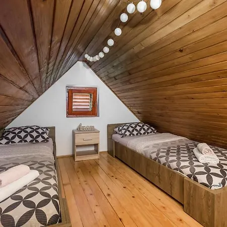 Angel House Holiday home Ravna Gora