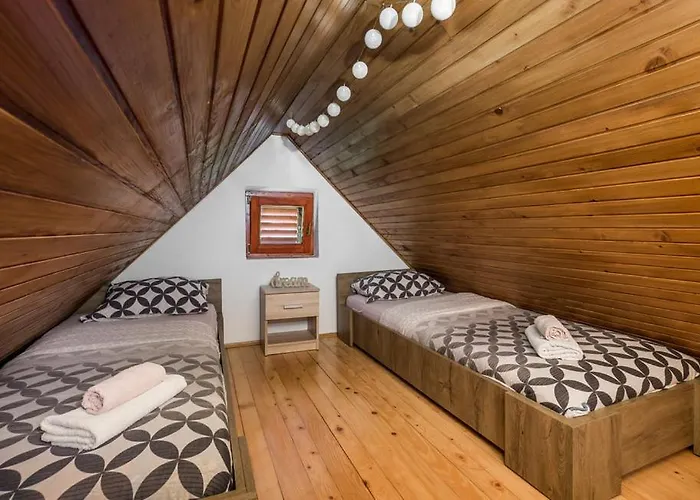 Angel House Tatil Evi Ravna Gora